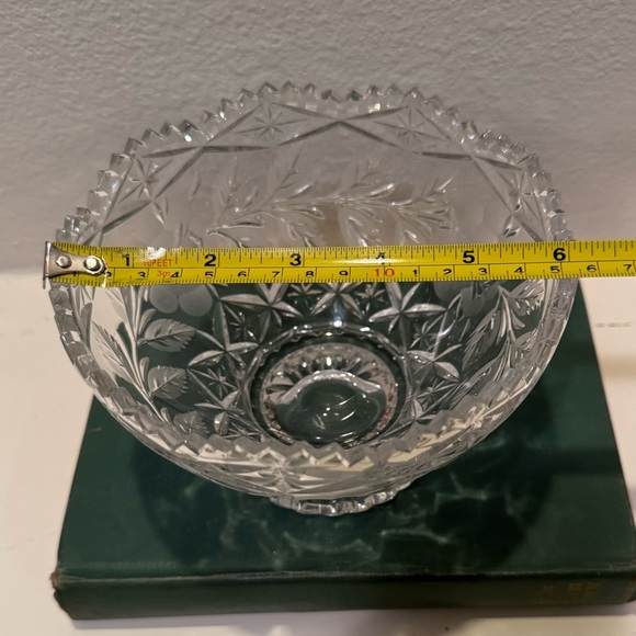 Vintage 24% Lead Crystal Lausitzer Bowl/Vase with Etched Roses & Leaves - Picture 8 of 9
